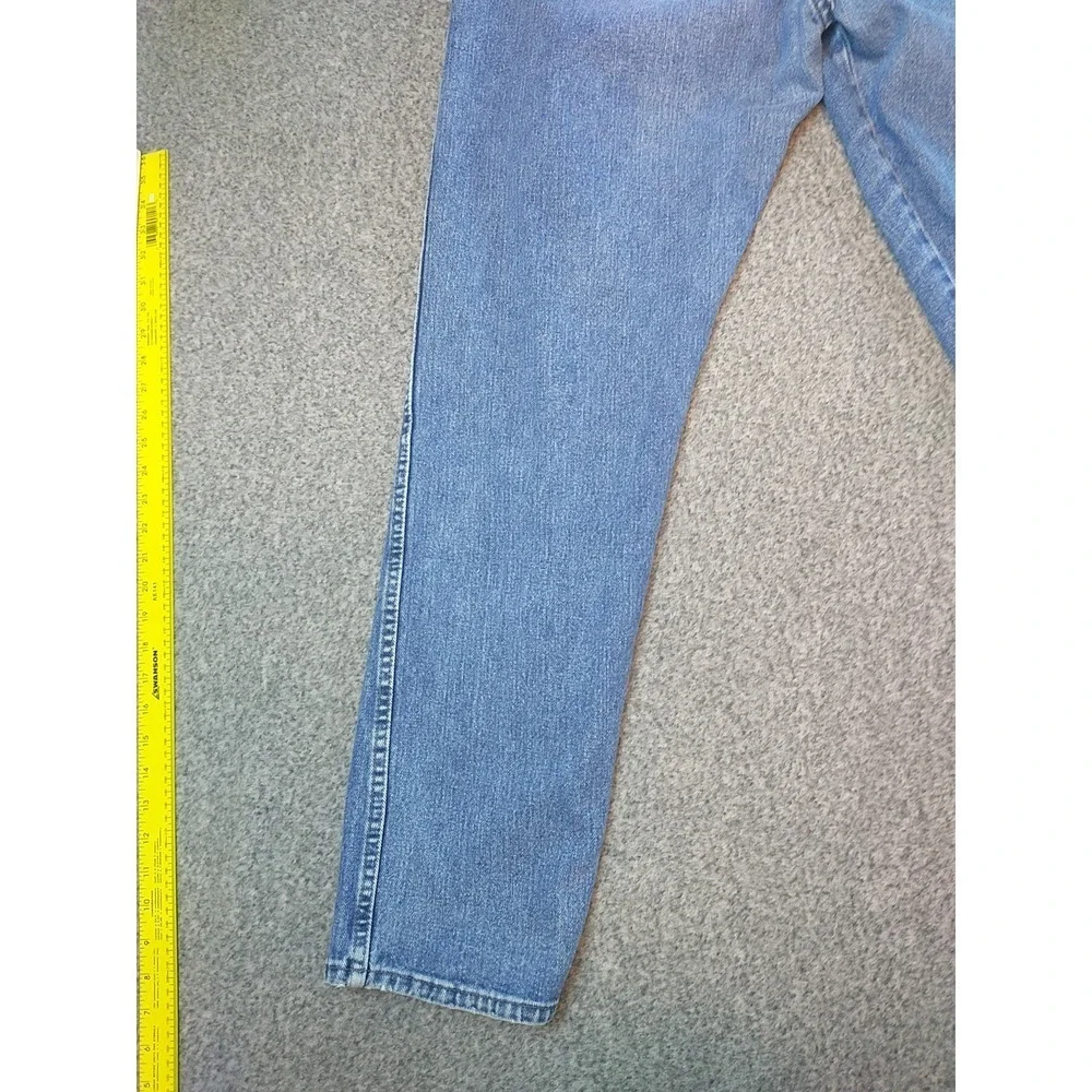 Wrangler Authentic Jeans Mens 36x32 Medium Wash Straight Leg Made in USA 97601MD